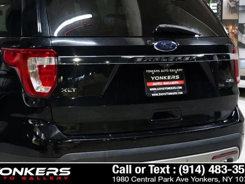 Used 2016 Ford Explorer XLT w/ Equipment Group 202A AWD/4WD image 20