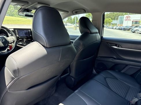 Used 2023 Toyota Camry SE FWD image 18