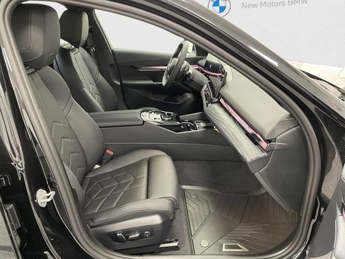 New 2026 BMW 540i xDrive image 13