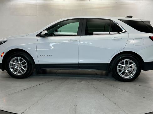 Used 2024 Chevrolet Equinox LT AWD/4WD image 2