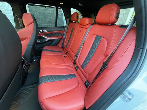 Used 2021 BMW X5 M w/ Competition Package AWD/4WD image 28