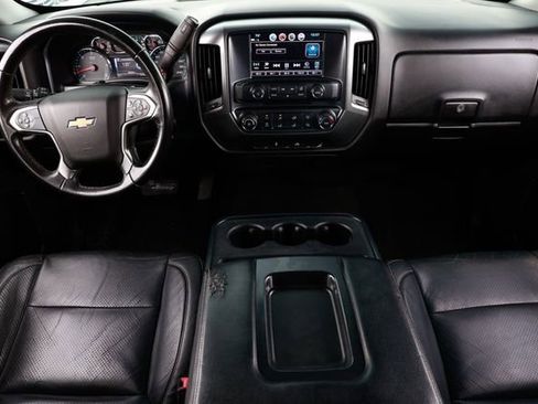 Used 2018 Chevrolet Silverado 1500 LT image 2