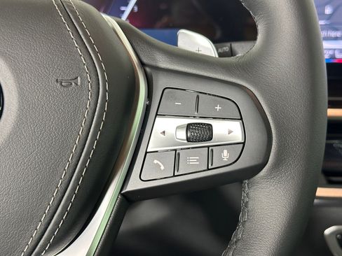 Used 2026 BMW X5 sDrive40i image 26