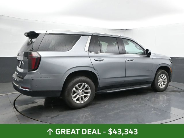 Used 2025 Chevrolet Tahoe LT AWD/4WD image 2