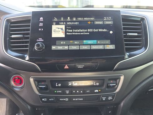 Used 2024 Honda Passport EX-L image 21