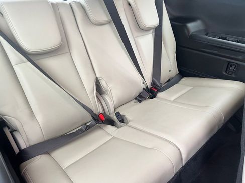 Used 2023 Subaru Ascent Limited image 19