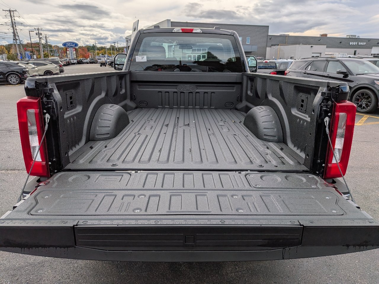 New 2027 Ford F250 XL w/ XL Chrome Package AWD/4WD image 13