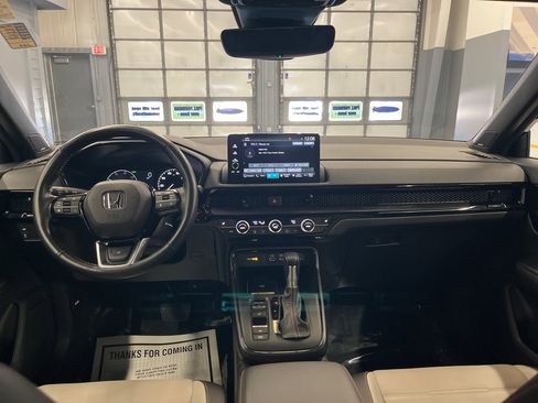 Used 2025 Honda CR-V Sport Touring image 28