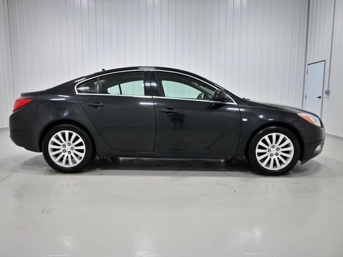 Used 2011 Buick Regal CXL w/ RL2 Preferred Equipment Group FWD image 27
