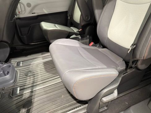 Certified 2023 Toyota Sienna XSE w/ XSE Plus Package AWD/4WD image 20