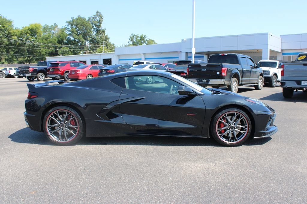 Used 2023 Chevrolet Corvette Stingray Premium Cpe w/ Z51 Performance Package RWD image 11