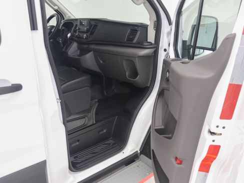 Used 2025 Ford Transit 350 XL RWD image 18