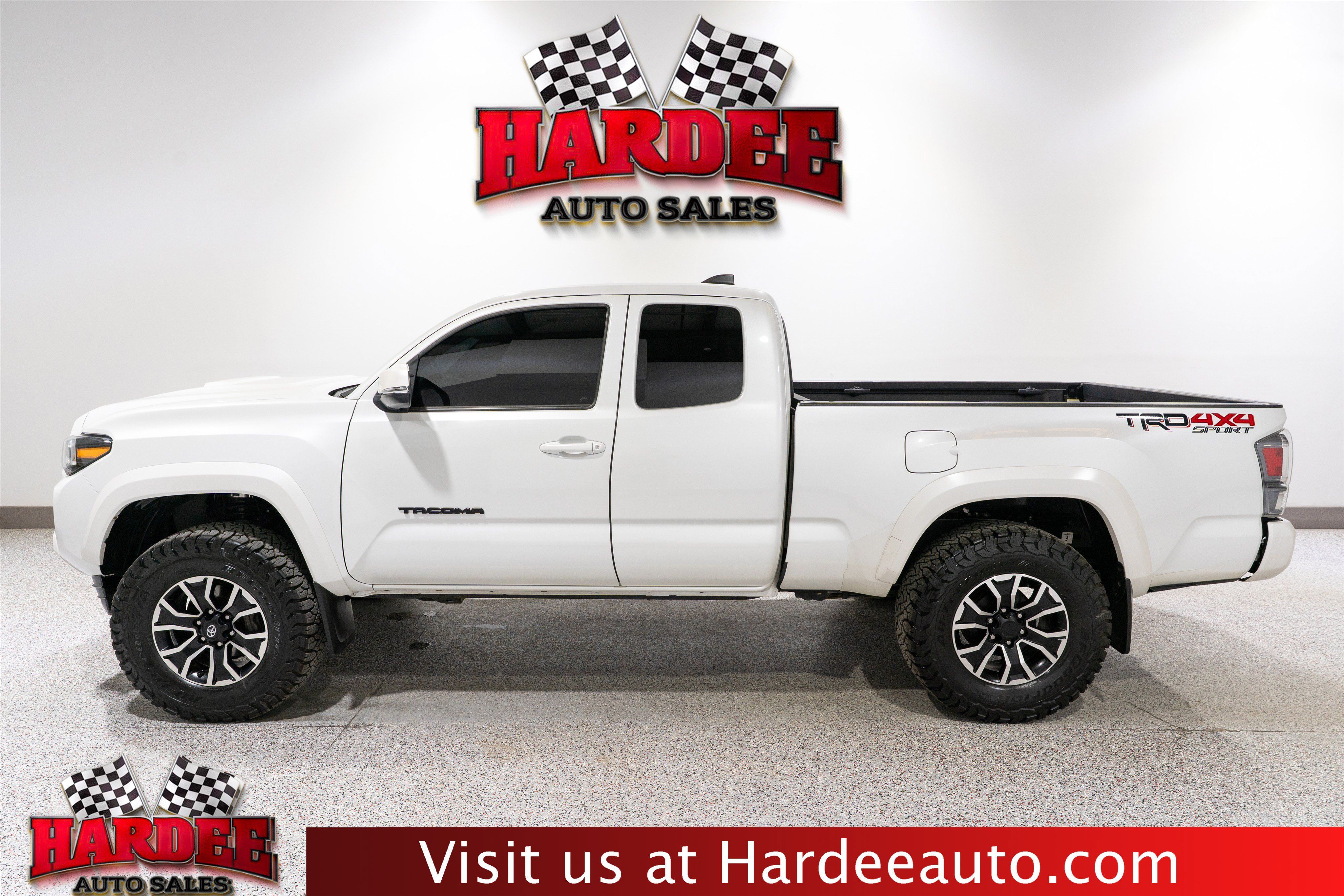 Used 2022 Toyota Tacoma TRD Sport w/ Black Out Package (TMS) AWD/4WD 360° Tour
