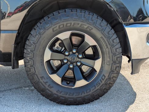Used 2021 RAM 1500 Big Horn RWD image 11