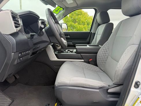 Used 2023 Toyota Tundra SR5 w/ SR5 Convenience Package AWD/4WD image 12