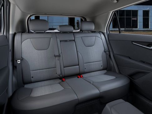 New 2026 Kia Niro EX image 18