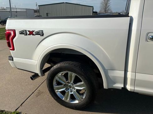 Used 2015 Ford F150 Platinum w/ Equipment Group 701A Luxury AWD/4WD image 4