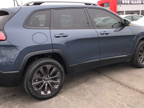 Used 2021 Jeep Cherokee Latitude Lux 80th Anniv w/ Quick Order Package 26U 80TH image 8