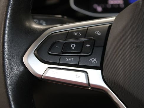 Used 2025 Volkswagen Jetta Sport FWD image 35