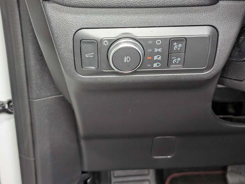 Certified 2021 Ford Escape SEL w/ SEL Stealth AWD Package image 37