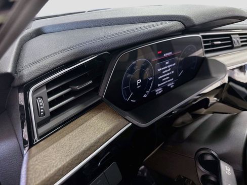 Certified 2024 Audi Q8 e-tron Premium Plus AWD/4WD image 9