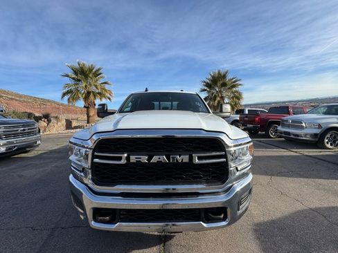 Used 2024 RAM 3500 Tradesman w/ Chrome Appearance Group image 8