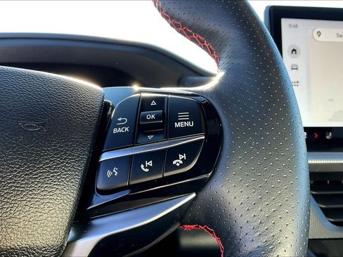 Certified 2025 Ford Explorer ST-Line w/ ST-Line Street Pack image 21