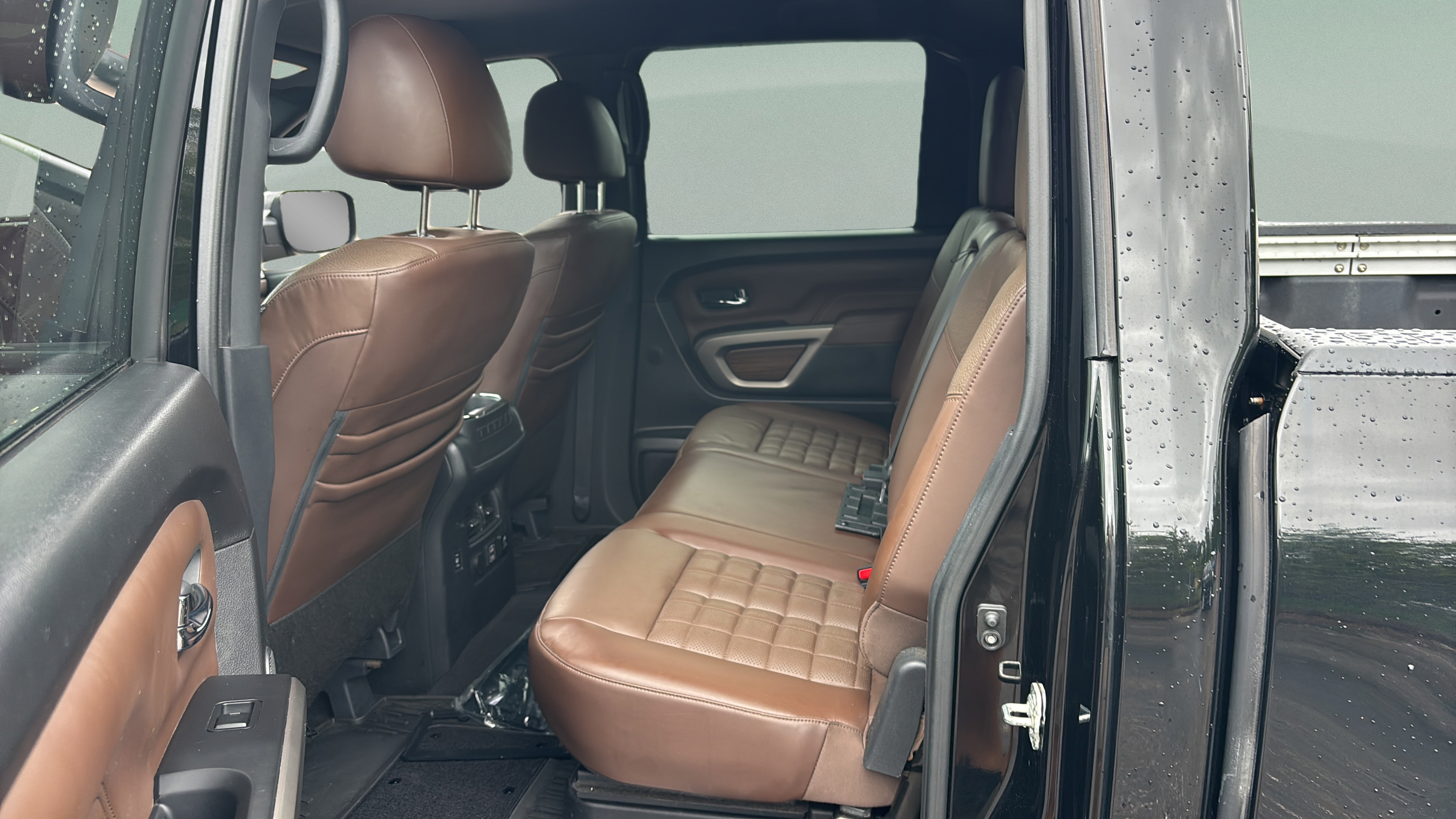 Used 2021 Nissan Titan Platinum Reserve RWD image 9