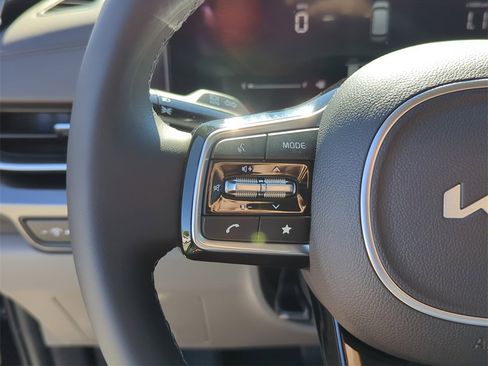 New 2026 Kia Carnival image 30