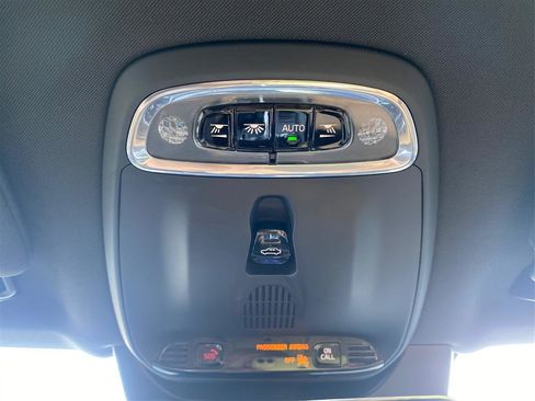 Used 2018 Volvo XC90 T6 Momentum w/ Convenience Package AWD/4WD image 27