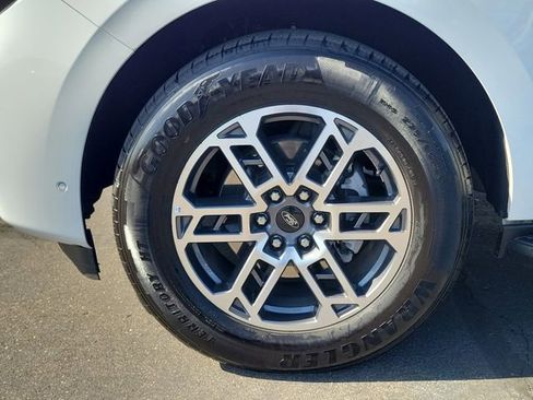 Certified 2025 Ford Expedition Active RWD image 27