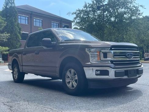 Used 2018 Ford F150 XLT RWD image 3