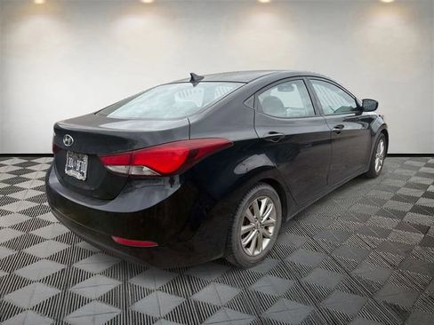 Used 2015 Hyundai Elantra SE w/ Option Group 02 image 6