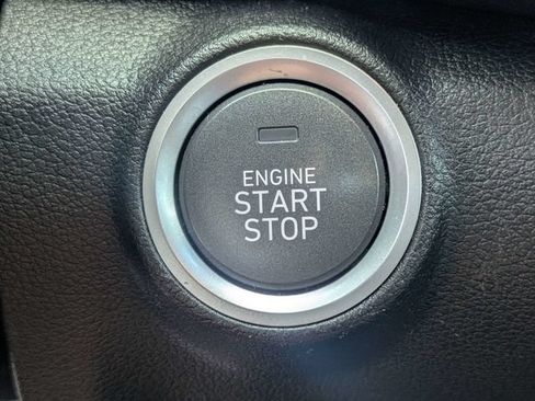 Used 2022 Hyundai Kona Limited FWD image 33