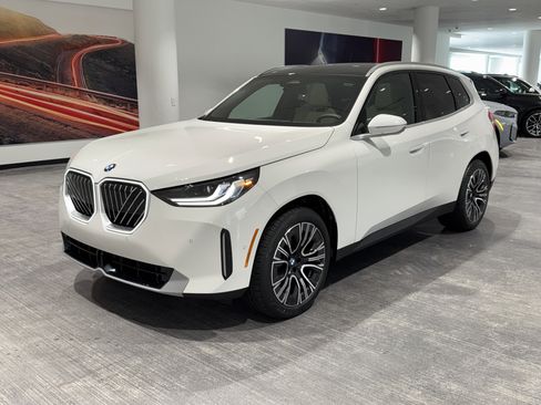 New 2026 BMW X3 xDrive30 w/ Convenience Package image 3