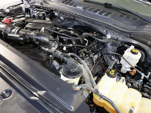 Used 2020 Ford F250 XL w/ STX Appearance Package image 32