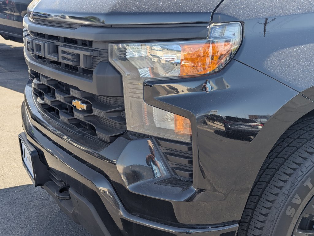 Used 2022 Chevrolet Silverado 1500 Custom AWD/4WD image 12