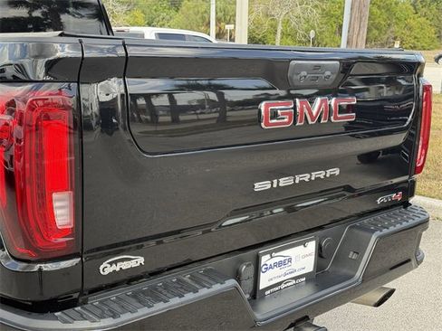 Used 2022 GMC Sierra 2500 AT4 image 10