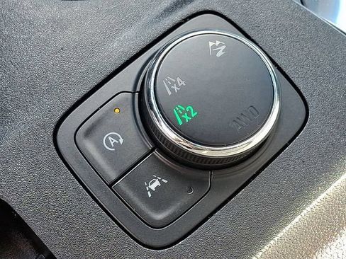 Used 2023 Chevrolet Traverse RS AWD/4WD image 26
