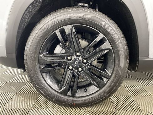 New 2026 Chevrolet Trax ACTIV w/ Sunroof Package image 32