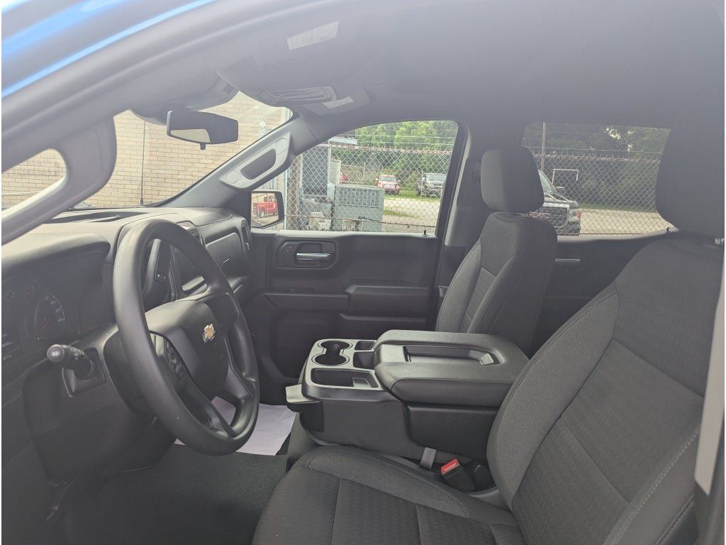 Used 2023 Chevrolet Silverado 1500 Custom AWD/4WD image 13