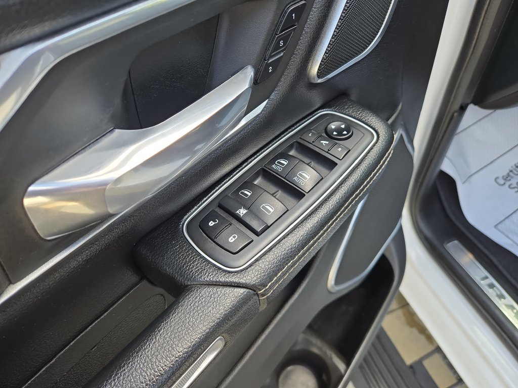 Used 2021 RAM 1500 Laramie AWD/4WD image 13