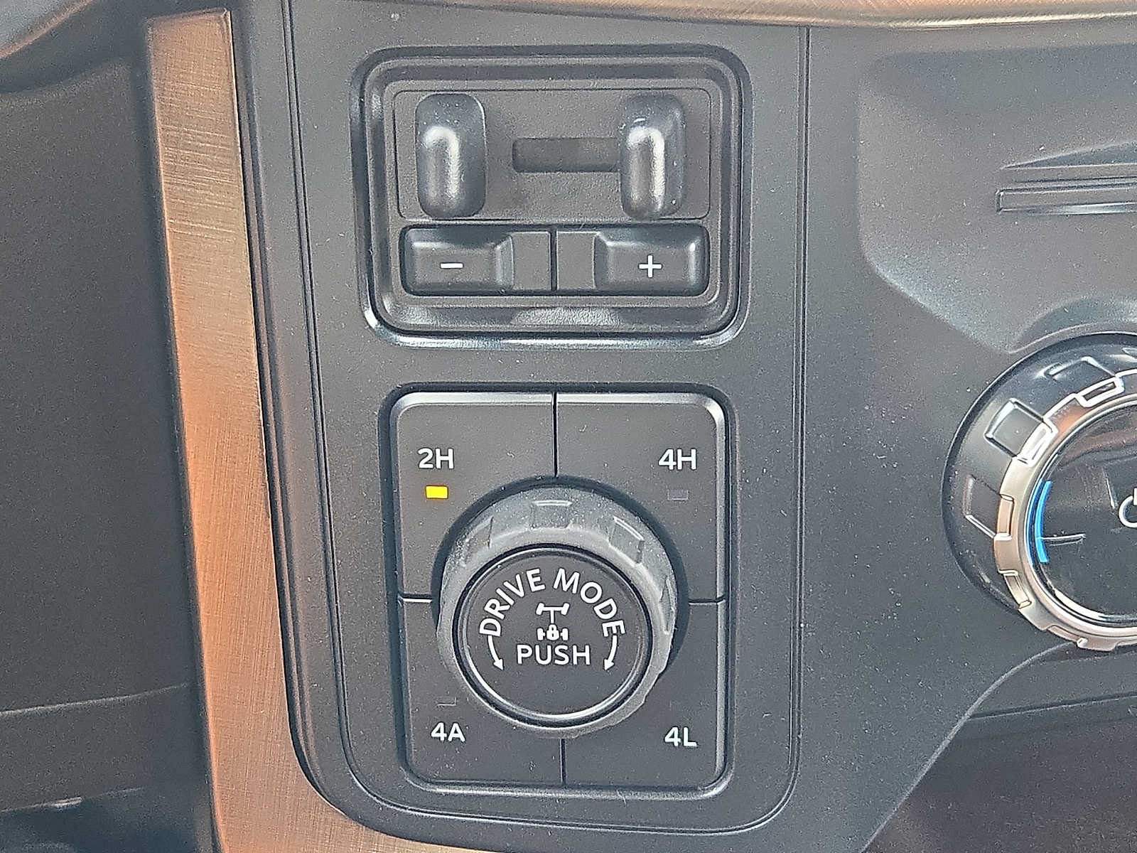 New 2026 Ford F150 King Ranch w/ FX4 Off-Road Package AWD/4WD image 27