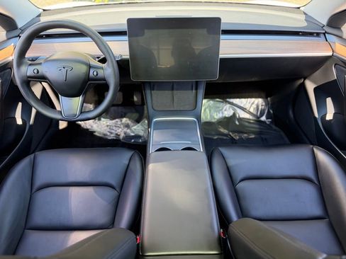 Used 2023 Tesla Model 3 Standard Range image 40