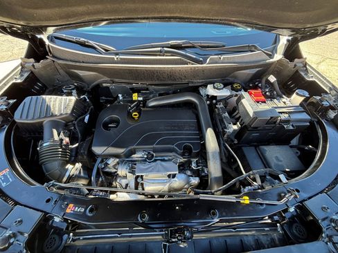 Used 2025 Chevrolet Equinox LT image 31