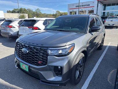 Used 2025 Ford Explorer ST