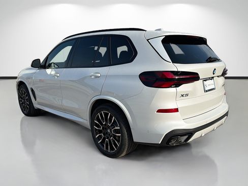 New 2026 BMW X5 xDrive40i w/ Executive Package AWD/4WD image 5