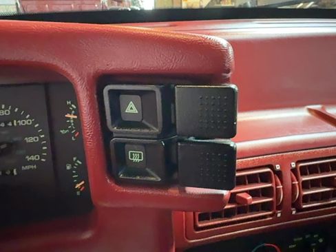 Used 1992 Ford Mustang LX RWD image 22