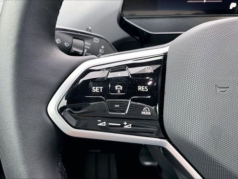 New 2026 Volkswagen ID.4 Pro image 22