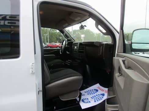 Used 2023 Chevrolet Express 2500 w/ Driver Convenience Package image 22